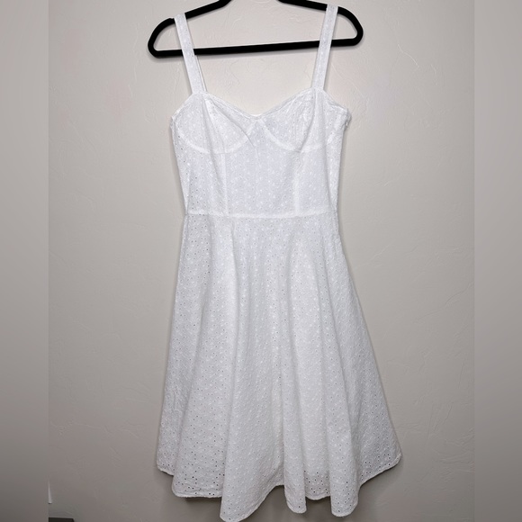 Polo Ralph Lauren Dresses & Skirts - Polo Ralph Lauren White Eyelet cotton dress cottagecore size 10 bustier top
